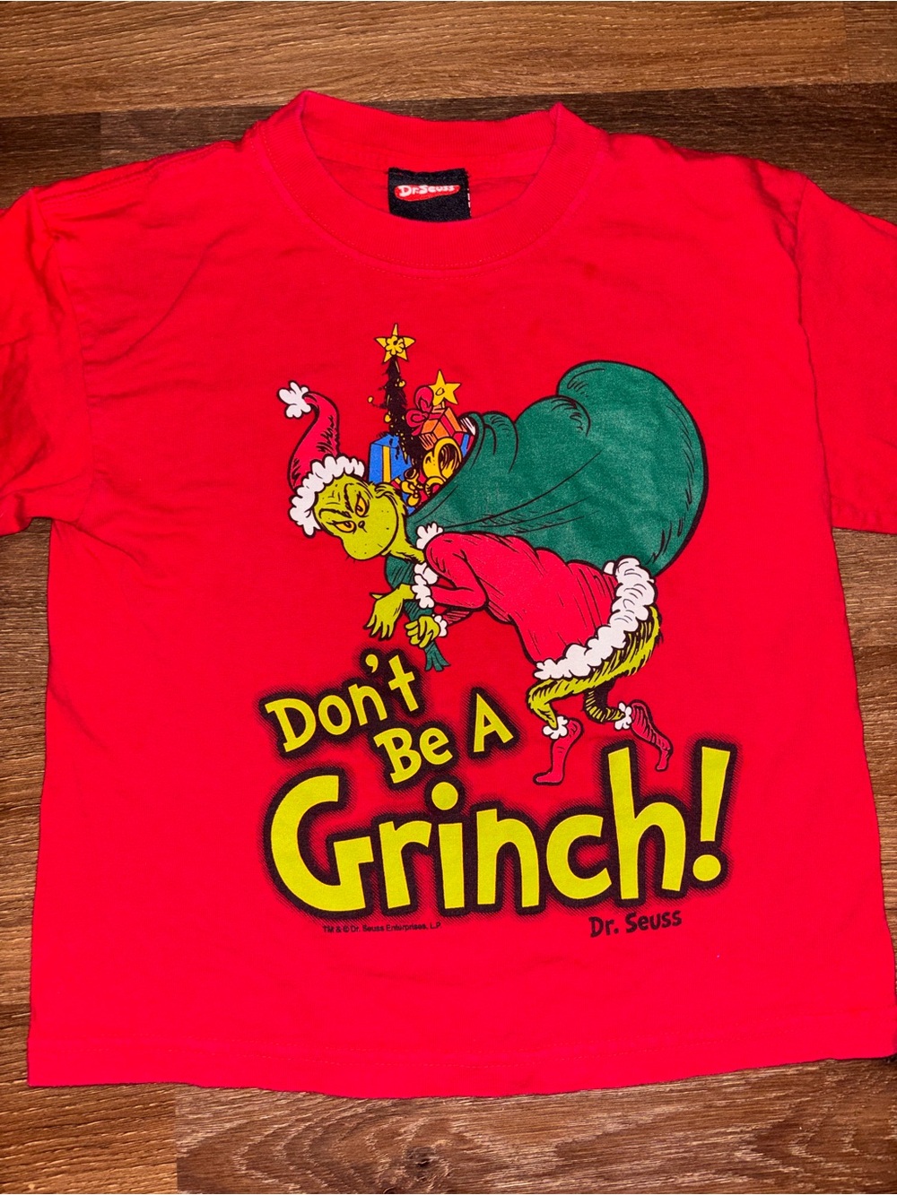 Dr. Seuss Red Kids' Grinch Graphic Tee with Green Sack